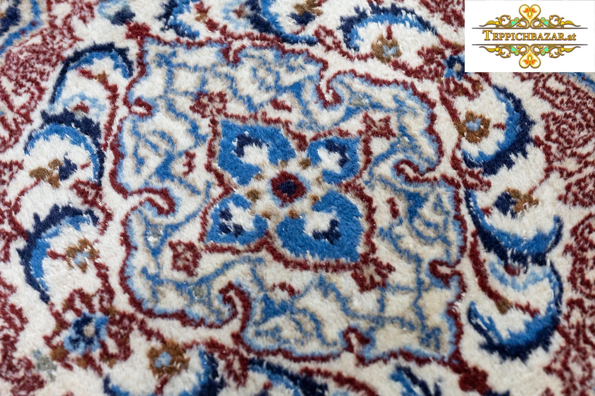 Persian Rug Nain 288x194cm Hand-knotted
