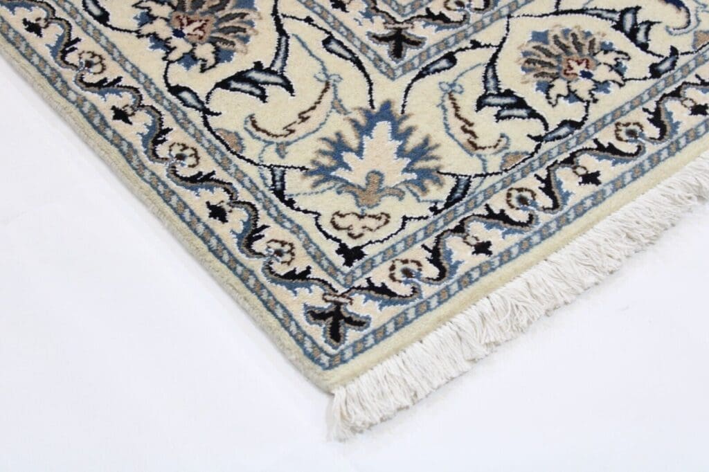 Persian Rug Nain 297 x 198 cm Wool Hand-knotted
