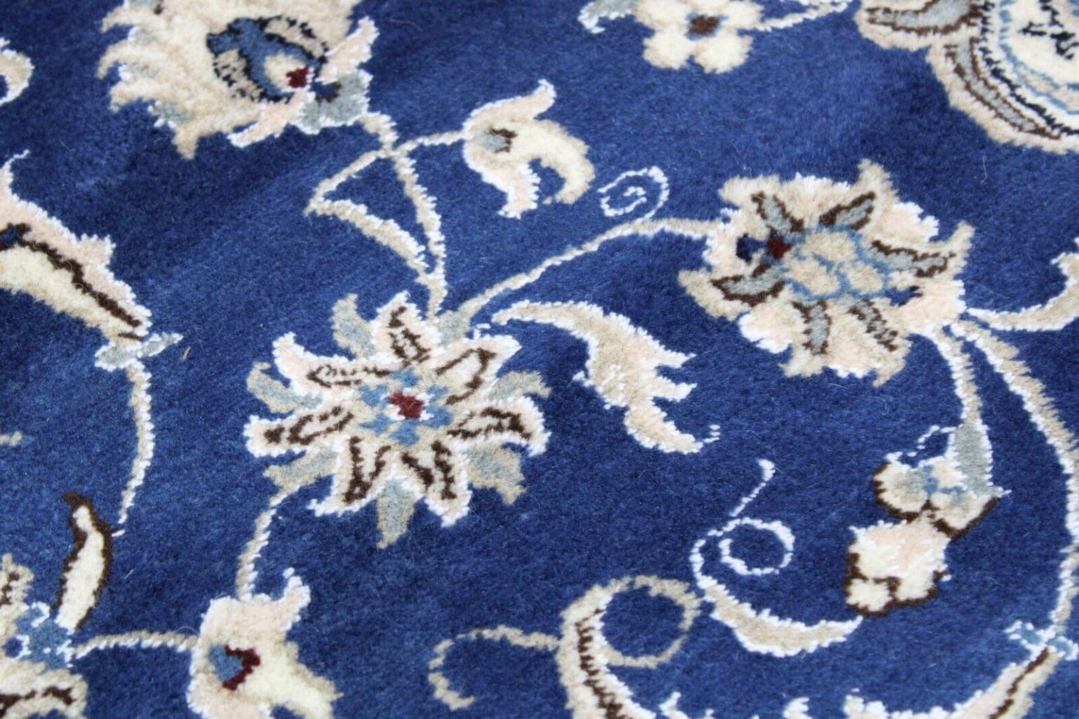 Persian Rug Nain 296 x 197 cm Wool Hand-knotted