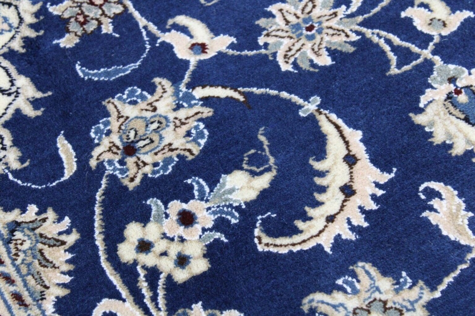 Persian Rug Nain 296 x 197 cm Wool Hand-knotted