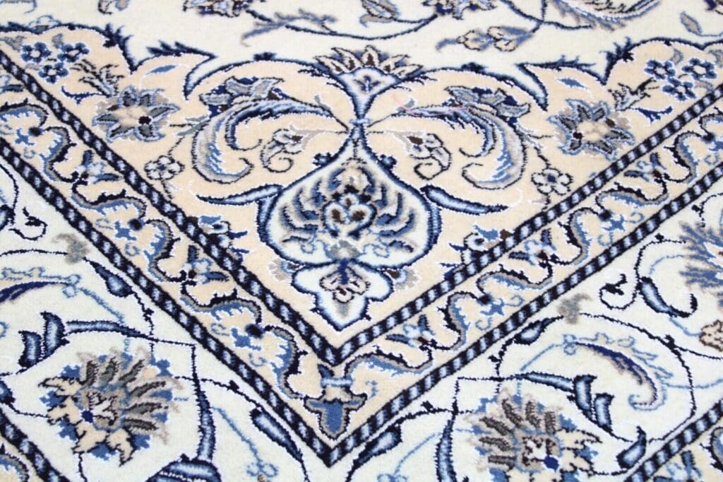 Persian Rug Nain 295 x 195 cm Wool Hand-knotted