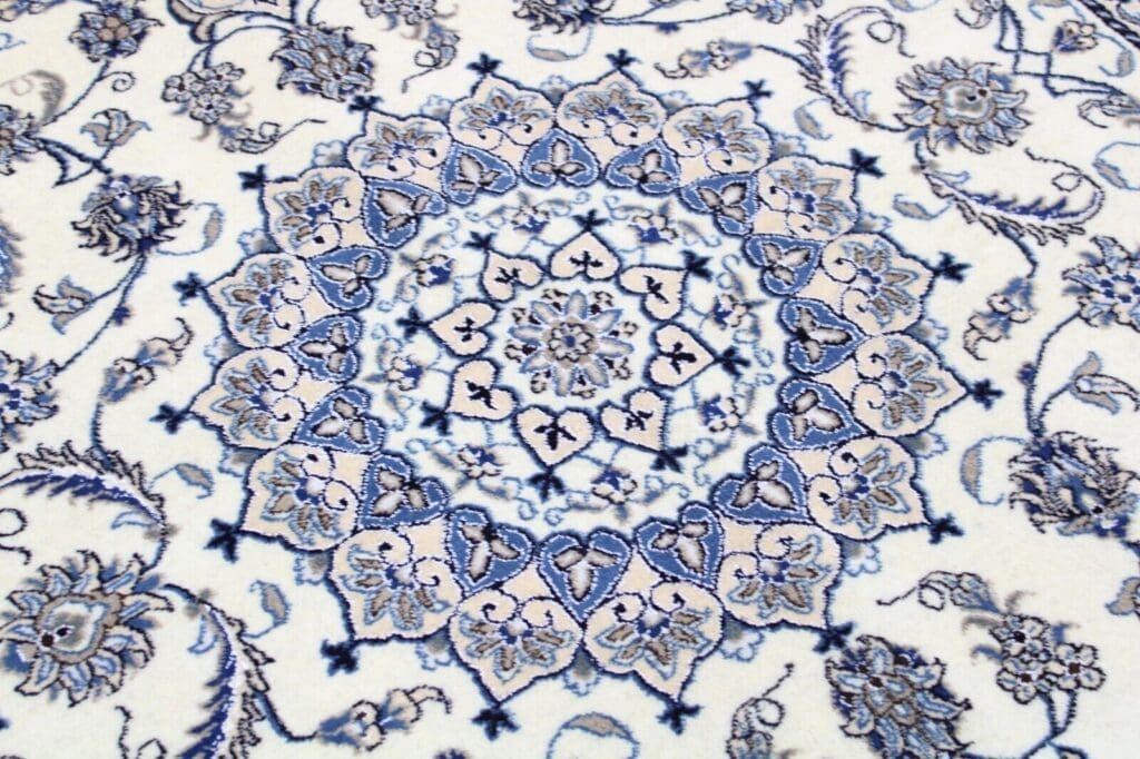 Persian Rug Nain 295 x 195 cm Wool Hand-knotted