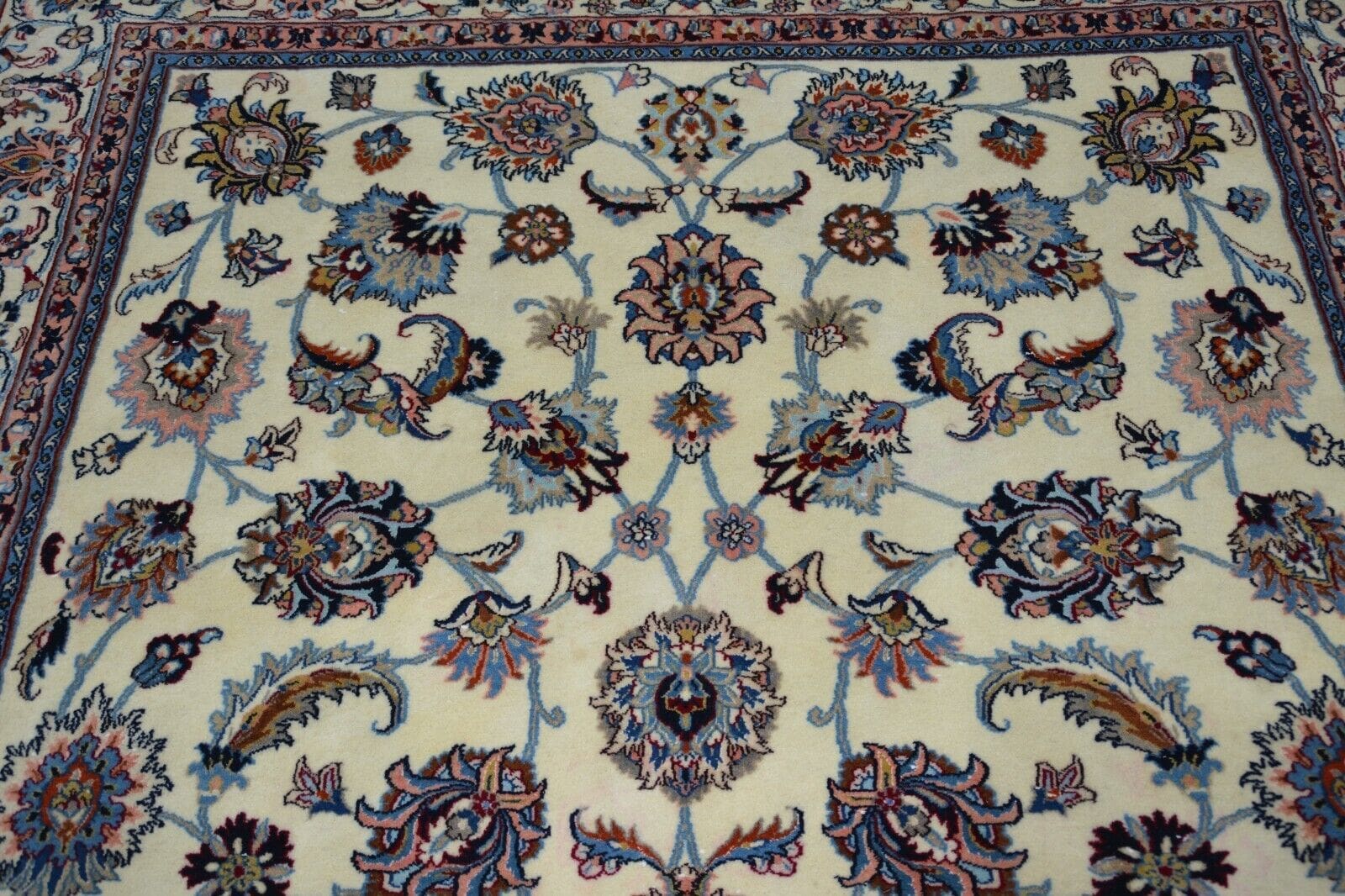 Kashan Persian Rug — hand-knotted, 296 × 193 cm, Wool & Silk