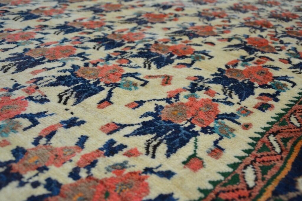Oriental Rug Sirdjan ca 308 x 200 cm Wool Hand-knotted