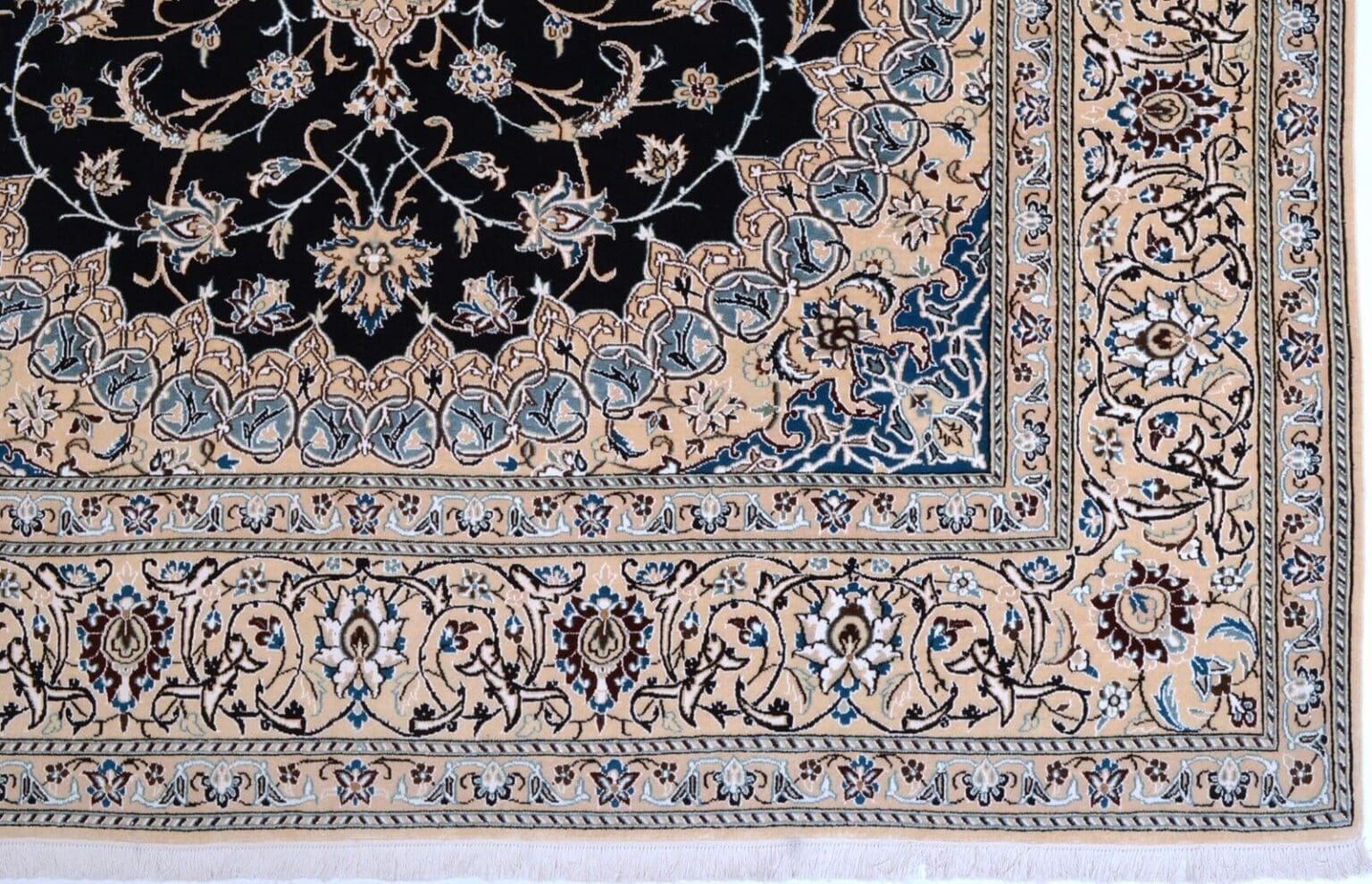 Persian Rug Nain 364 x 240 cm Wool Hand-knotted