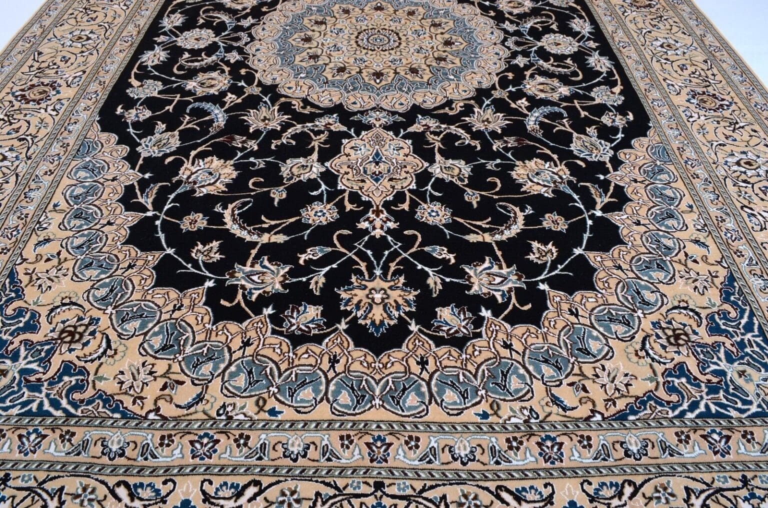 Persian Rug Nain 364 x 240 cm Wool Hand-knotted