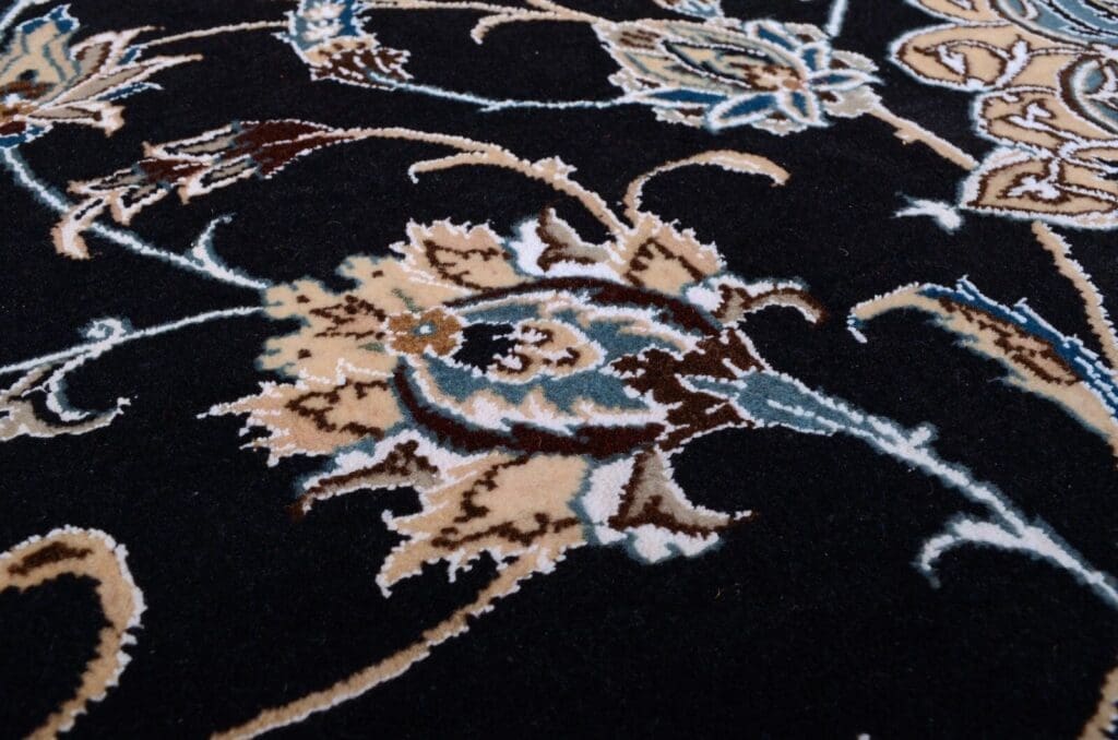 Persian Rug Nain 364 x 240 cm Wool Hand-knotted