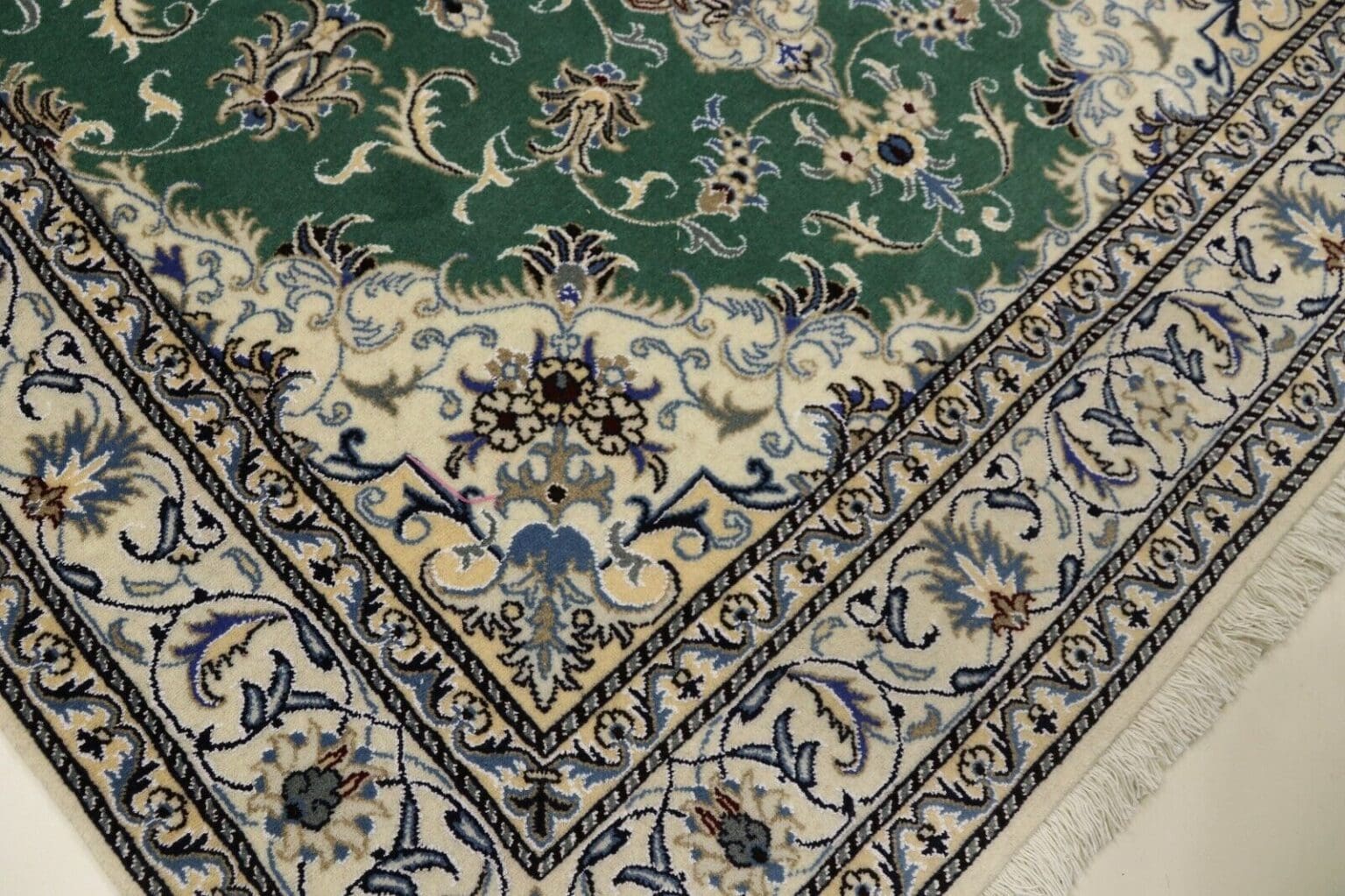 Persian Rug Nain 237 x 168 cm Wool Hand-knotted