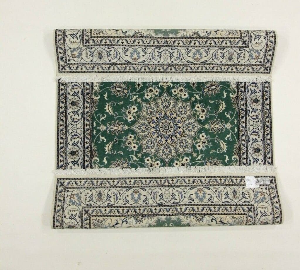 Persian Rug Nain 237 x 168 cm Wool Hand-knotted