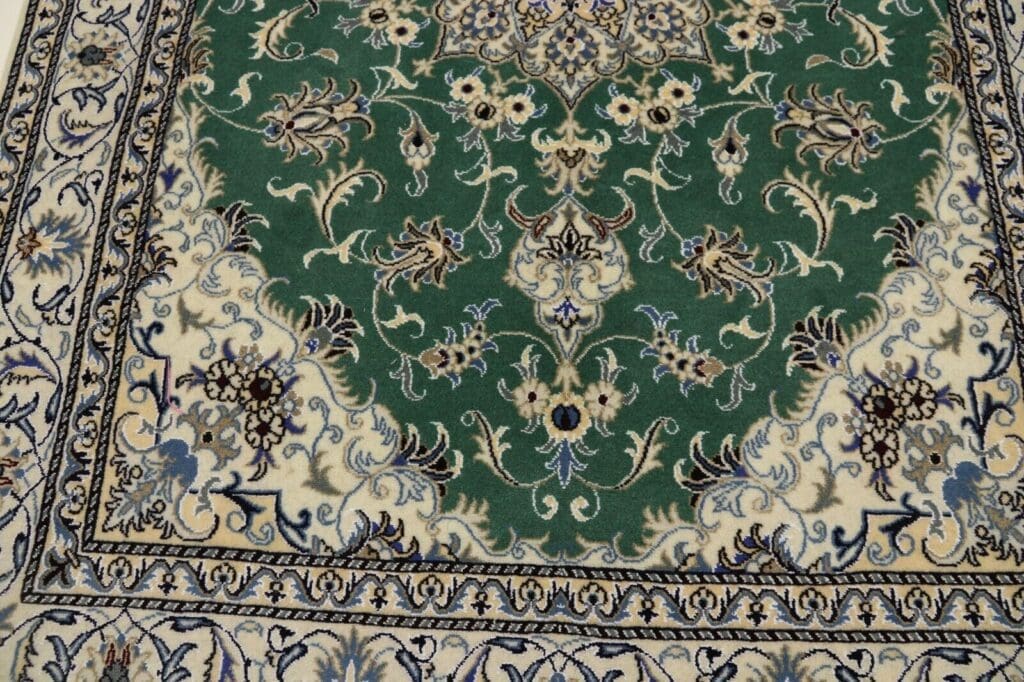 Persian Rug Nain 237 x 168 cm Wool Hand-knotted