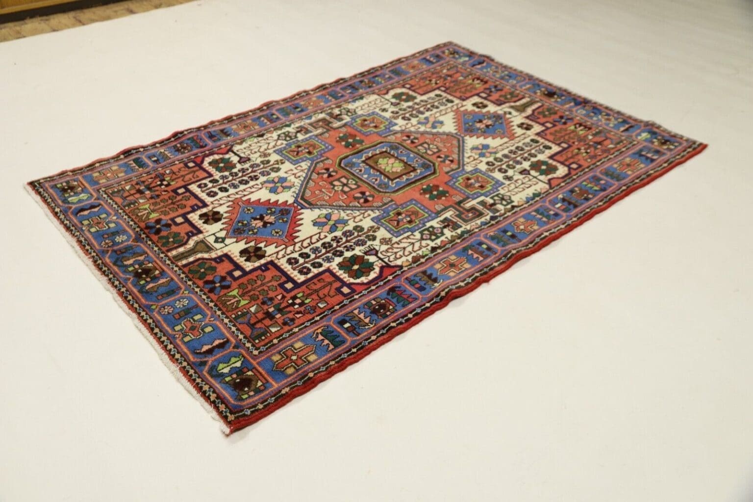 Persian Rug Nahavand 205x135 cm Wool Hand-knotted
