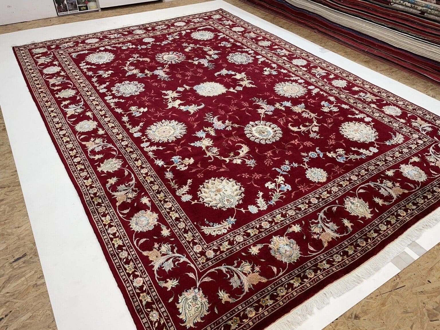 extrem-feiner-tabriz-60-raj-perserteppich-mit-seide-348x248-cm-1-1 Persian Rug Tabriz 348 x 248 cm Silk Hand-knotted