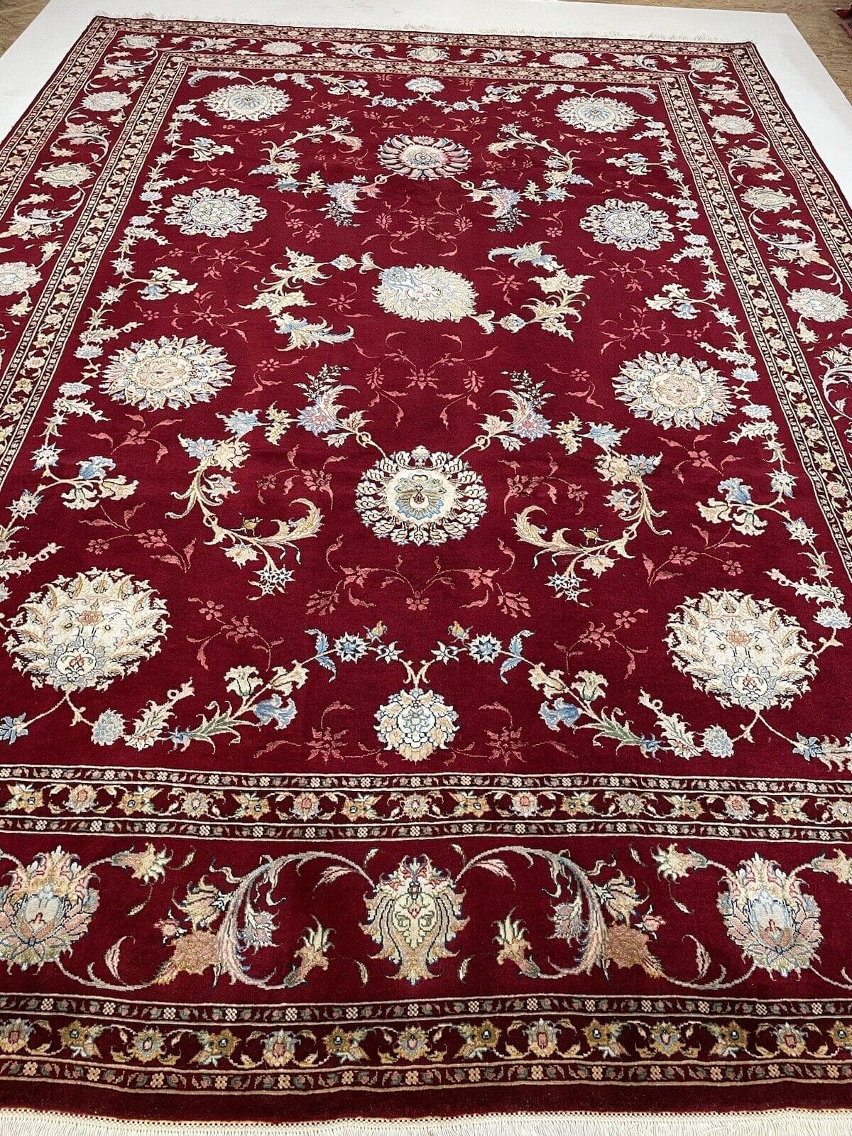 extrem-feiner-tabriz-60-raj-perserteppich-mit-seide-348x248-cm-1-3 Persian Rug Tabriz 348 x 248 cm Silk Hand-knotted