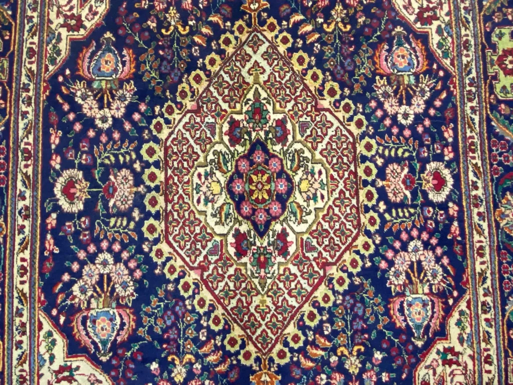 Persian Rug Tabriz 325 x 206 cm Wool Hand-knotted