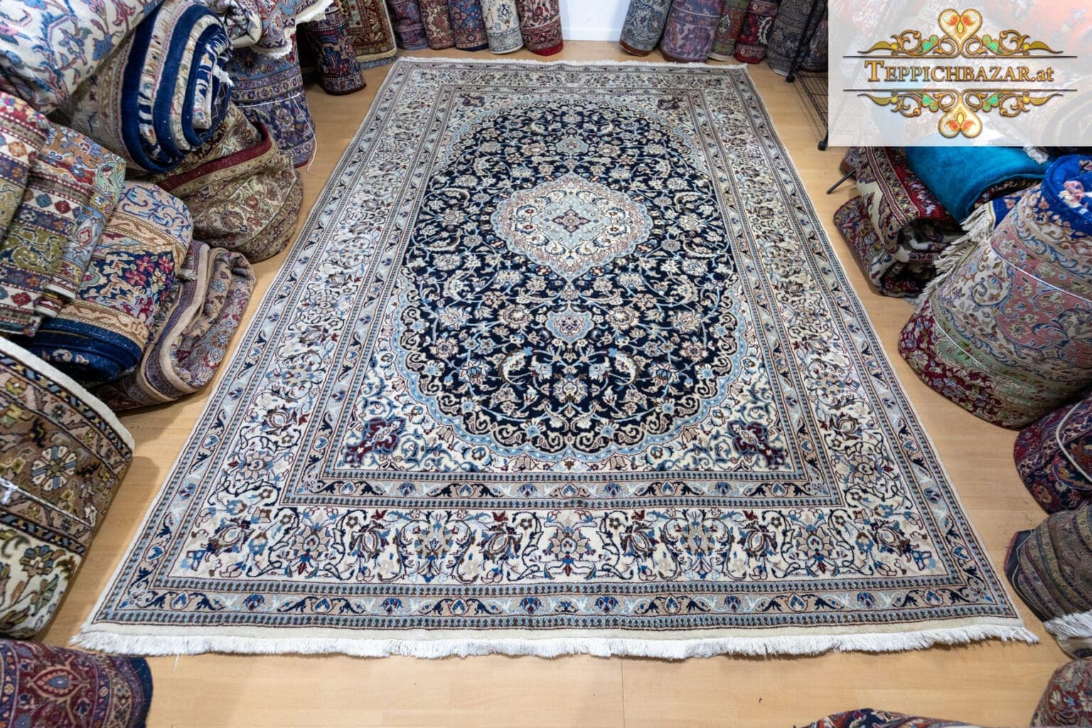 Persian Rug Nain 349 x 246 cm Wool Hand-knotted