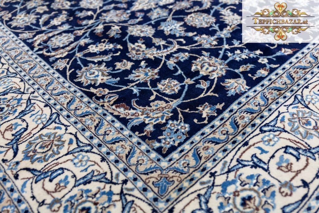 Persian Rug Nain 296 x 195 cm Wool Hand-knotted (Sold)