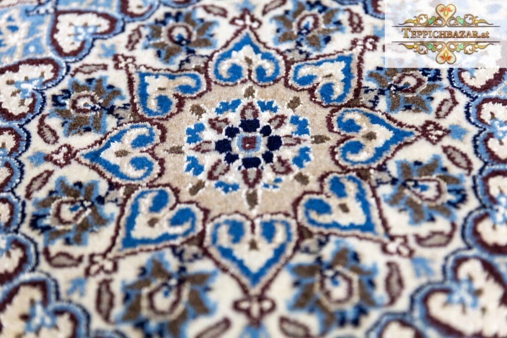 Persian Rug Nain 296 x 195 cm Wool Hand-knotted (Sold)