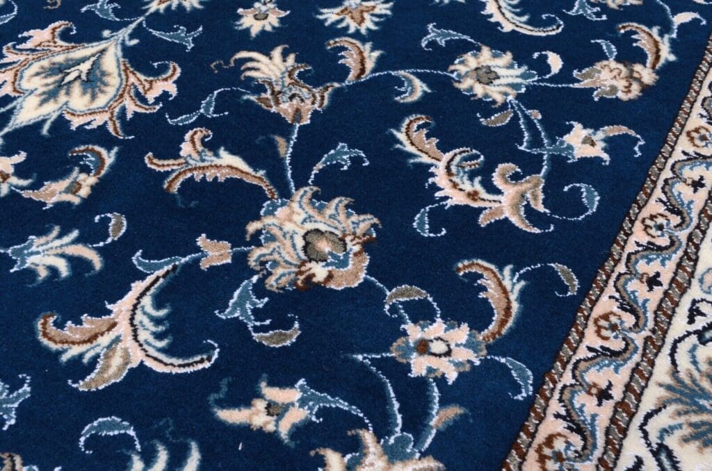 Persian Rug Nain 237 x 163 cm Wool Hand-knotted (Sold)