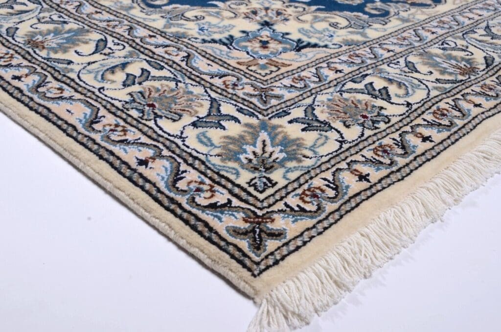 Persian Rug Nain 197 x 147 cm Wool Hand-knotted (Sold)
