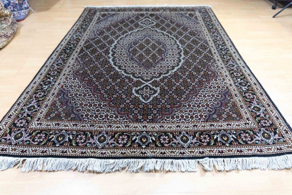 Persian Rug Tabriz 200 x 150 cm Wool Hand-knotted