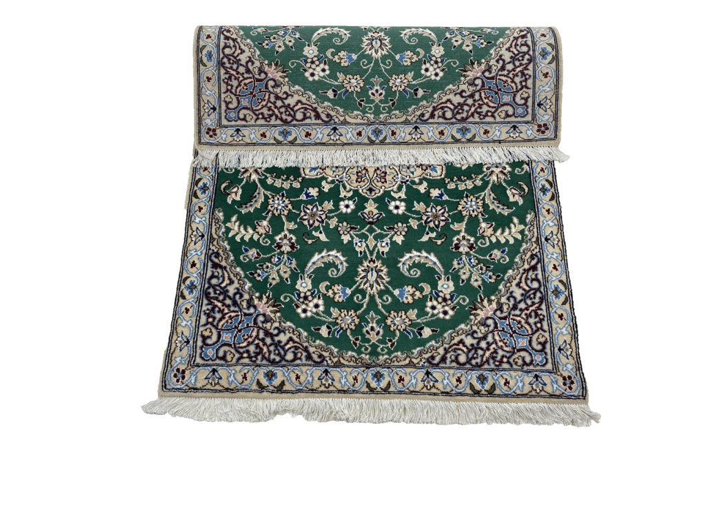 Persian Rug Nain 133 x 88 cm Wool Hand-knotted