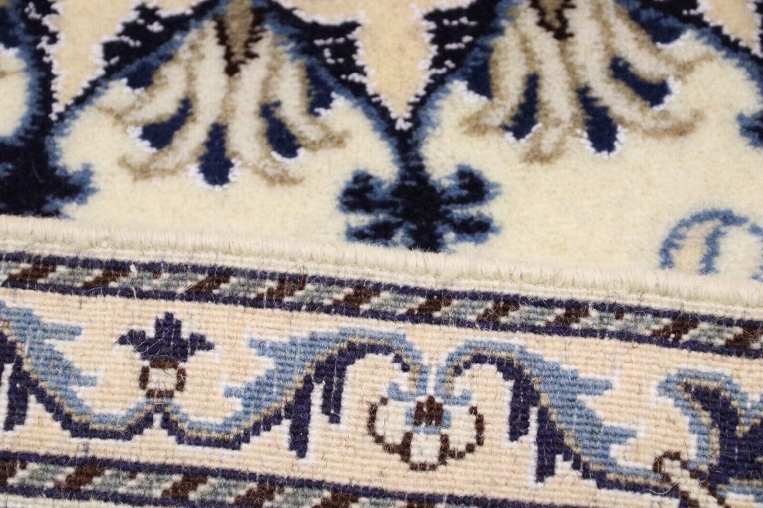 Persian Rug Nain 232 x 163 cm Wool Hand-knotted