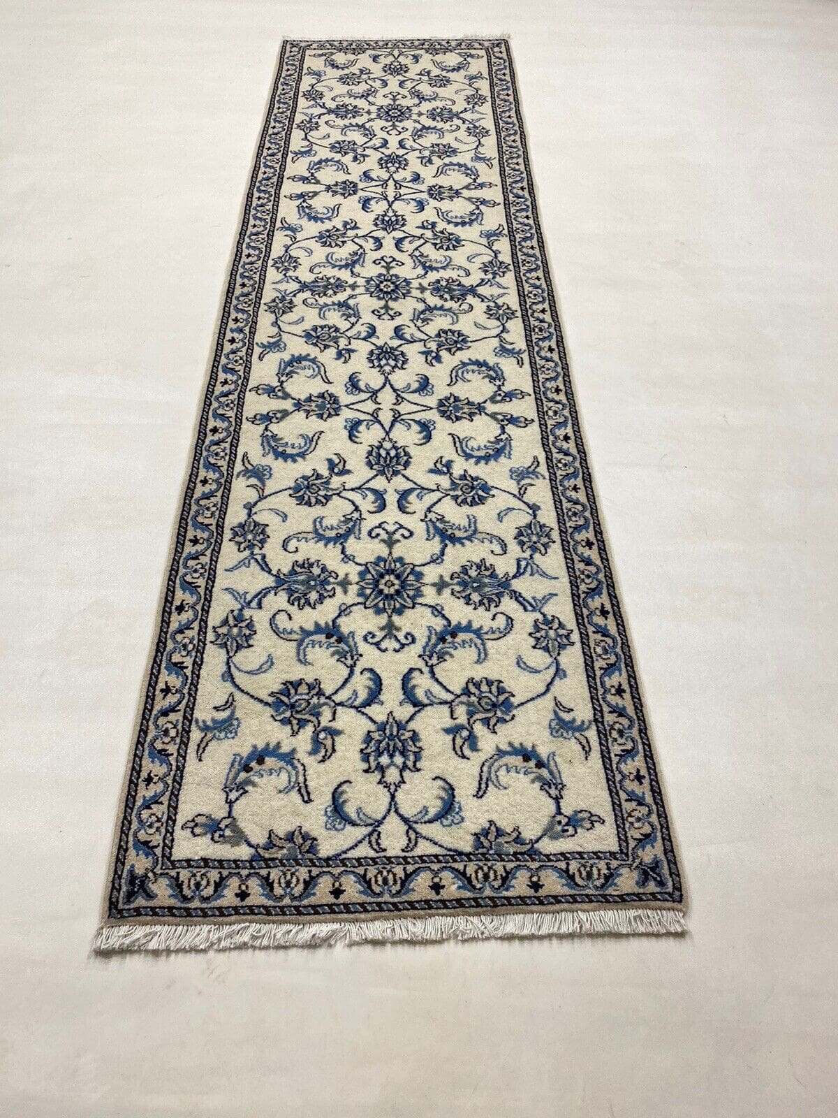 Persian Rug Super Nain 290 x 80 cm Wool Hand-knotted