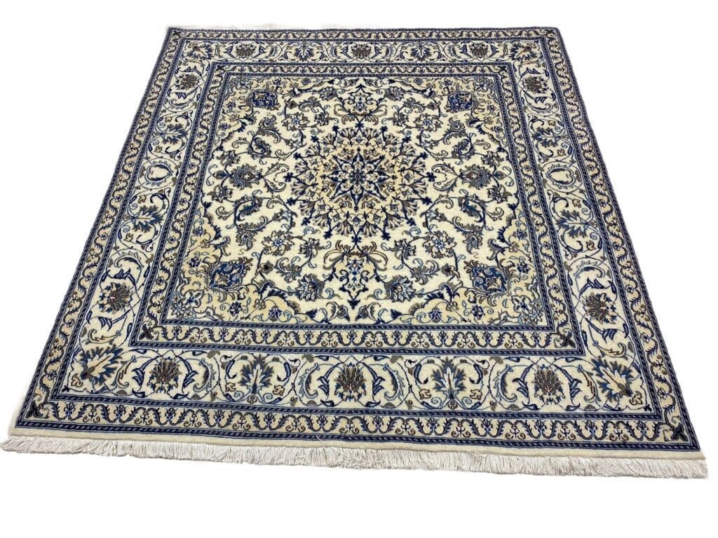 Persian Rug Nain 207 x 193 cm Wool Hand-knotted