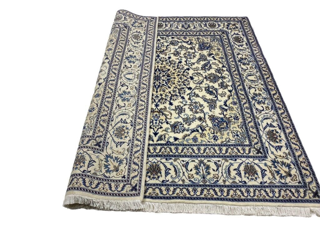 Persian Rug Nain 207 x 193 cm Wool Hand-knotted