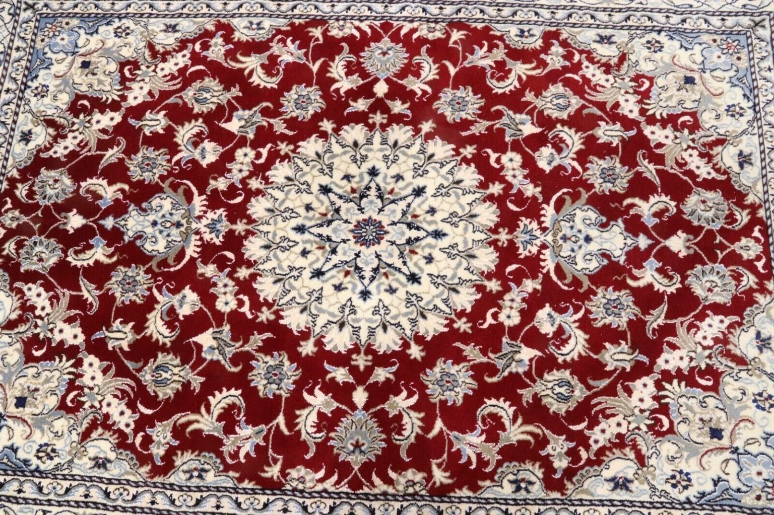 Persian Rug Nain 237 x 164 cm Wool Hand-knotted