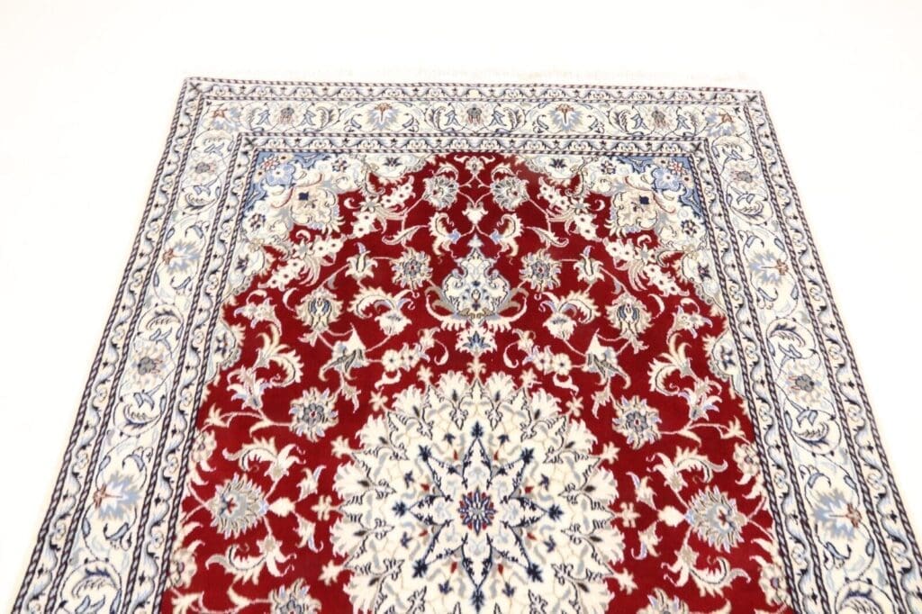 Persian Rug Nain 237 x 164 cm Wool Hand-knotted