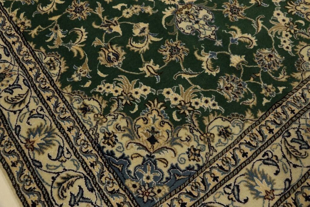 Persian Rug Nain 244 x 166 cm Wool Hand-knotted