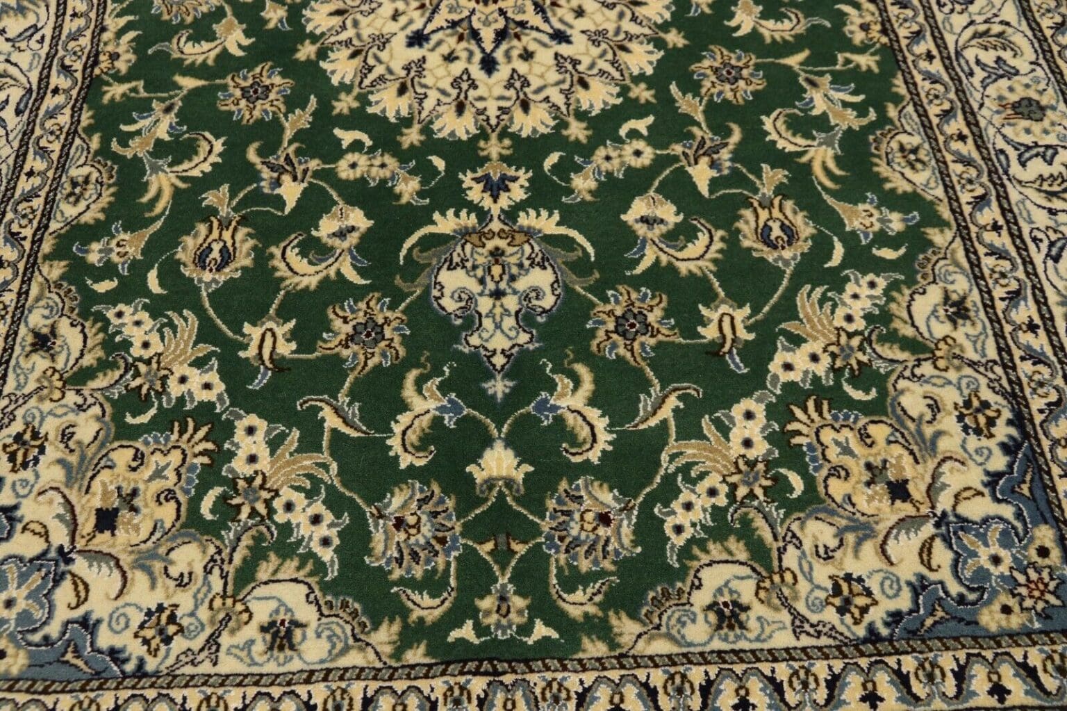Persian Rug Nain 244 x 166 cm Wool Hand-knotted