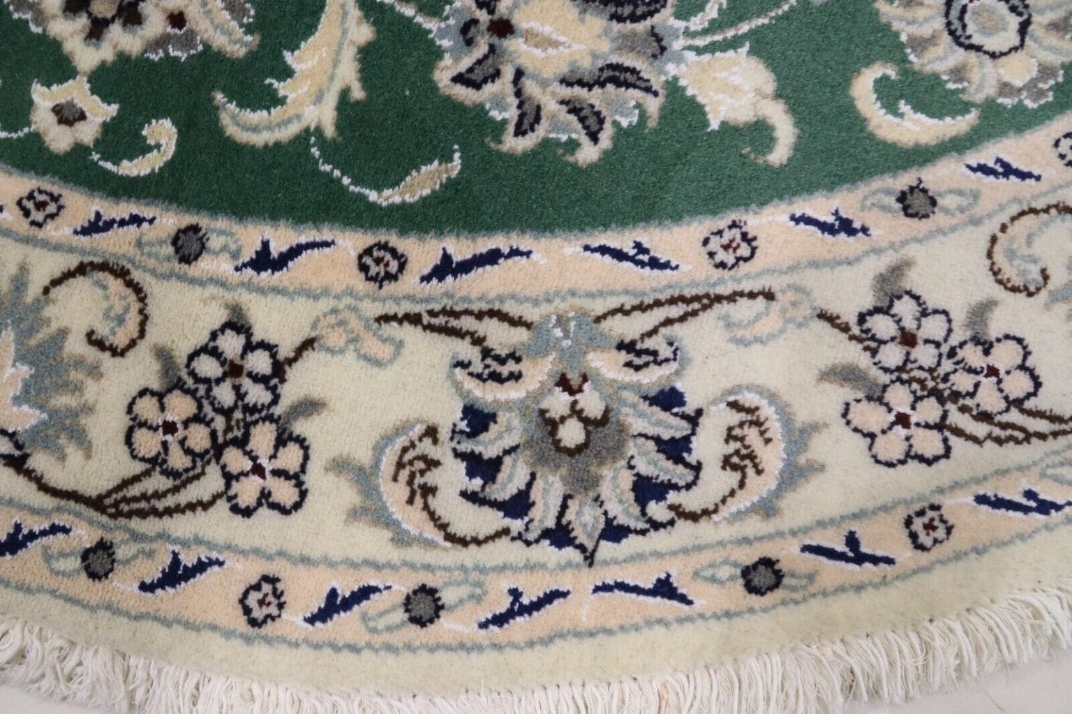 perserteppich-rund-150x150-cm-300000-knoten-m-90-schurwolle-10-1-2 Persian Rug Nain 150 x 150 cm Wool Hand-knotted
