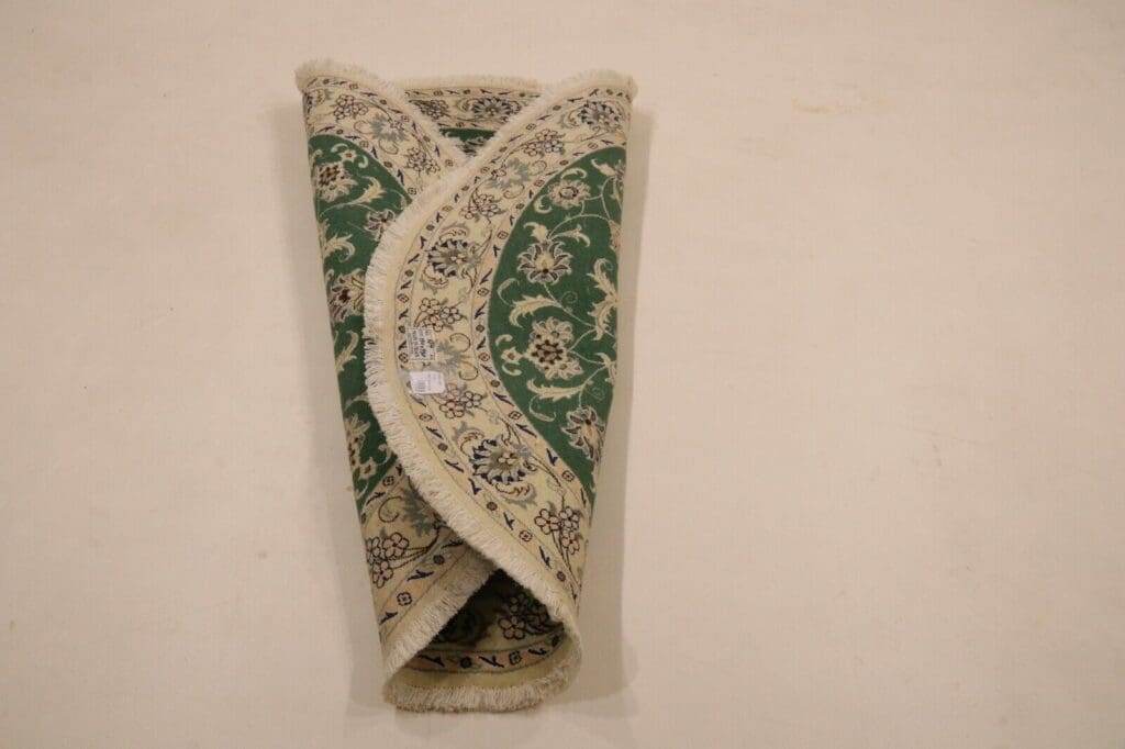 perserteppich-rund-150x150-cm-300000-knoten-m-90-schurwolle-10-1-4 Persian Rug Nain 150 x 150 cm Wool Hand-knotted
