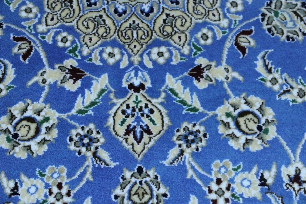 Persian Rug Nain 135 x 91 cm Wool Hand-knotted