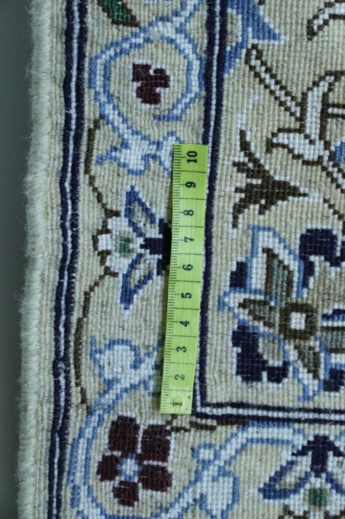 Persian Rug Nain 135 x 91 cm Wool Hand-knotted