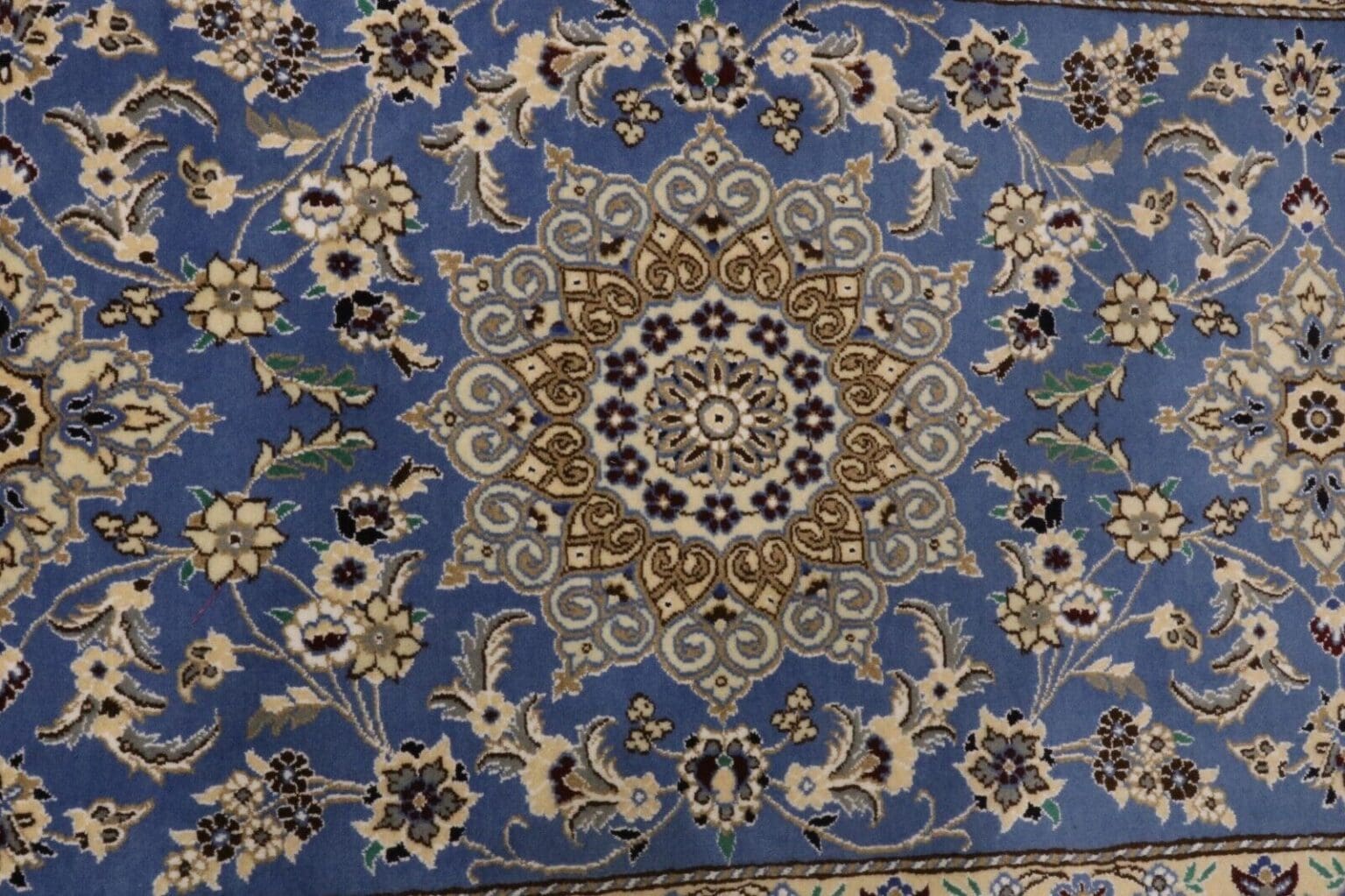 wunderschoner-nain-9-la-perserteppich-298-x-82-cm-mit-ca-500000-knoten-m-1-2 Persian Rug Nain 298 x 82 cm Hand-knotted (Sold)