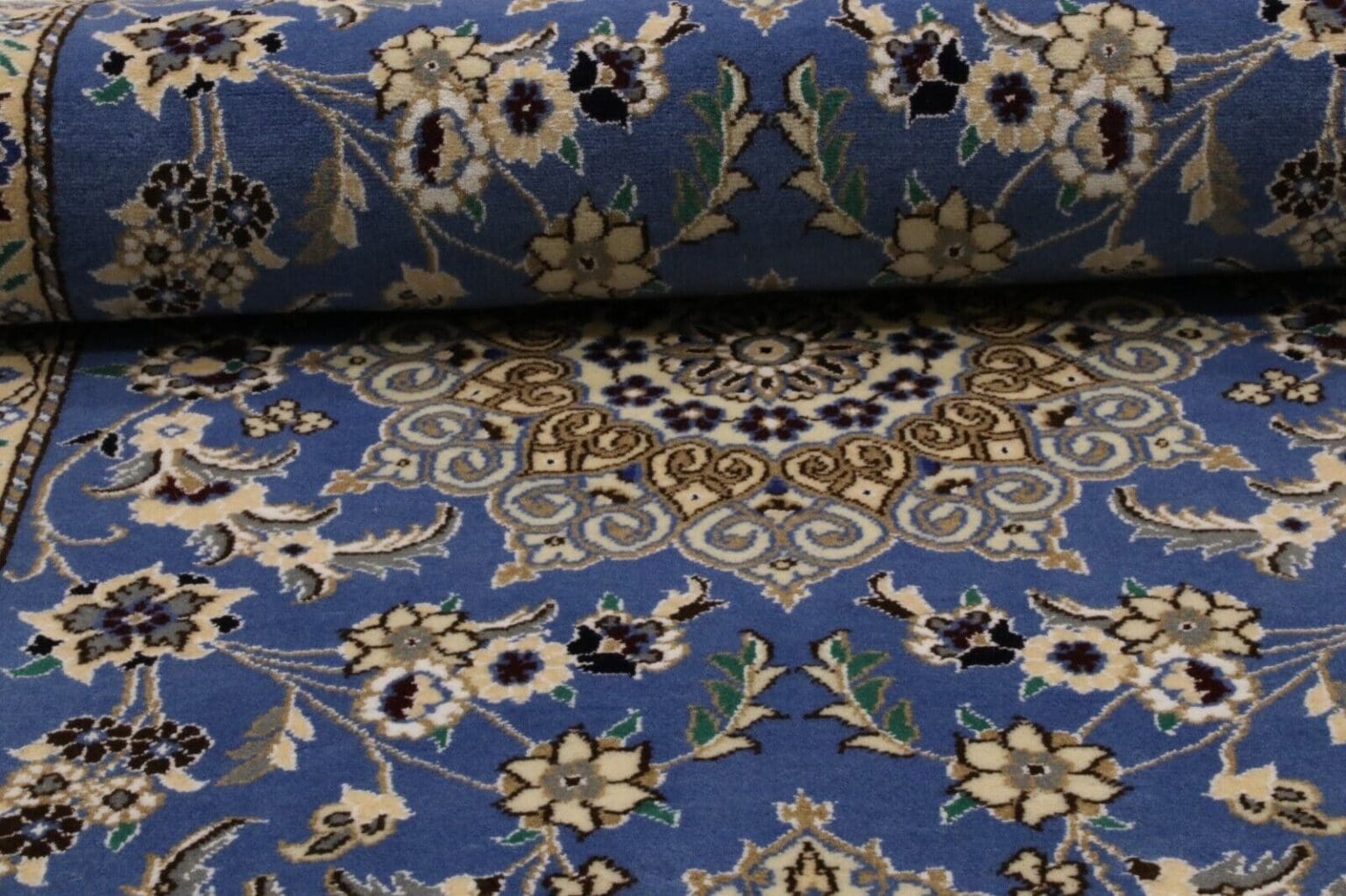 wunderschoner-nain-9-la-perserteppich-298-x-82-cm-mit-ca-500000-knoten-m-1-4 Persian Rug Nain 298 x 82 cm Hand-knotted (Sold)
