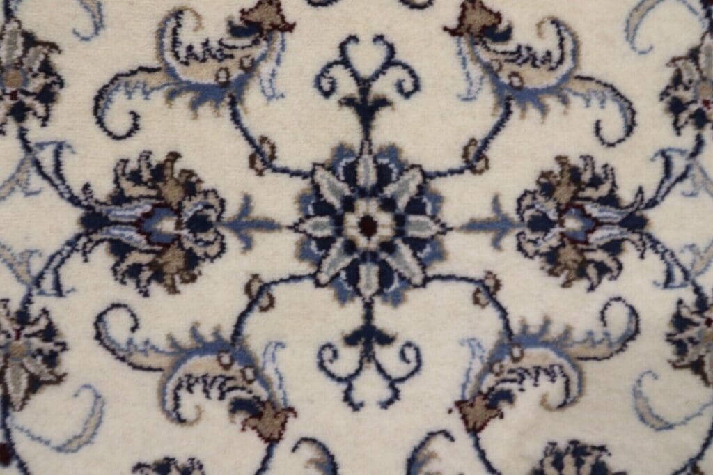 Persian Rug Nain 380 x 80 cm Wool Hand-knotted