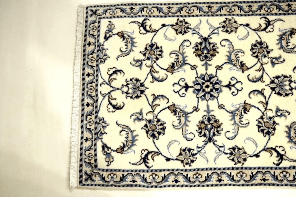 Persian Rug Nain 380 x 80 cm Wool Hand-knotted