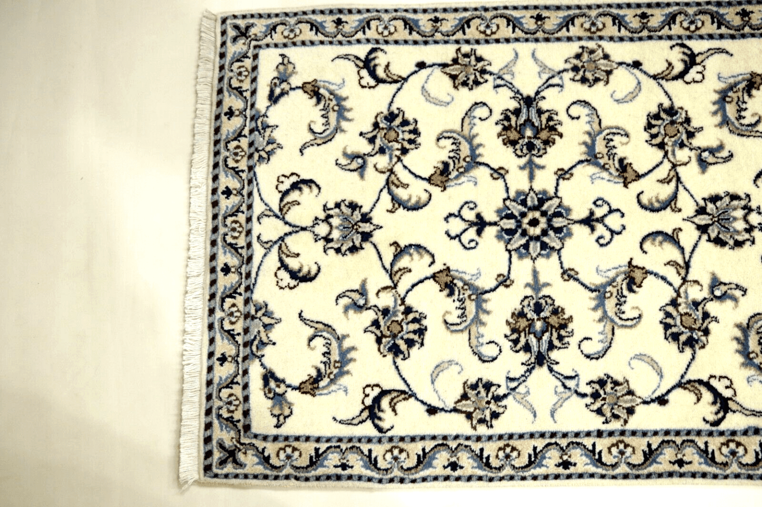 Persian Rug Nain 380 x 80 cm Wool Hand-knotted