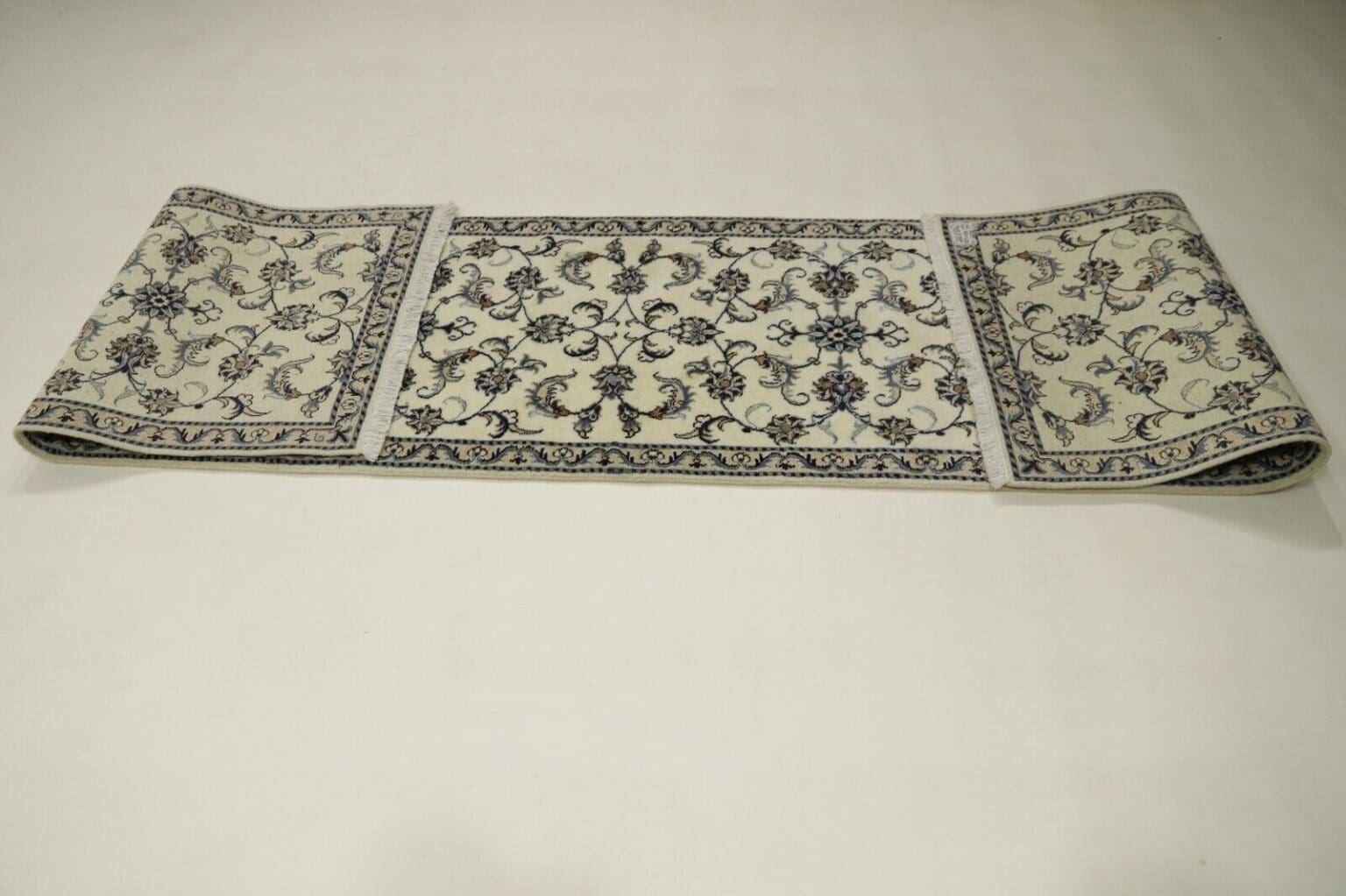 Persian Rug Nain 380 x 80 cm Wool Hand-knotted