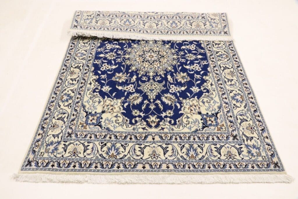 perserteppich-nain-198x142-cm-300000-knoten-m-90-schurwolle-10-1-8 Persian Rug Nain 198 x 142 cm Wool Hand-knotted