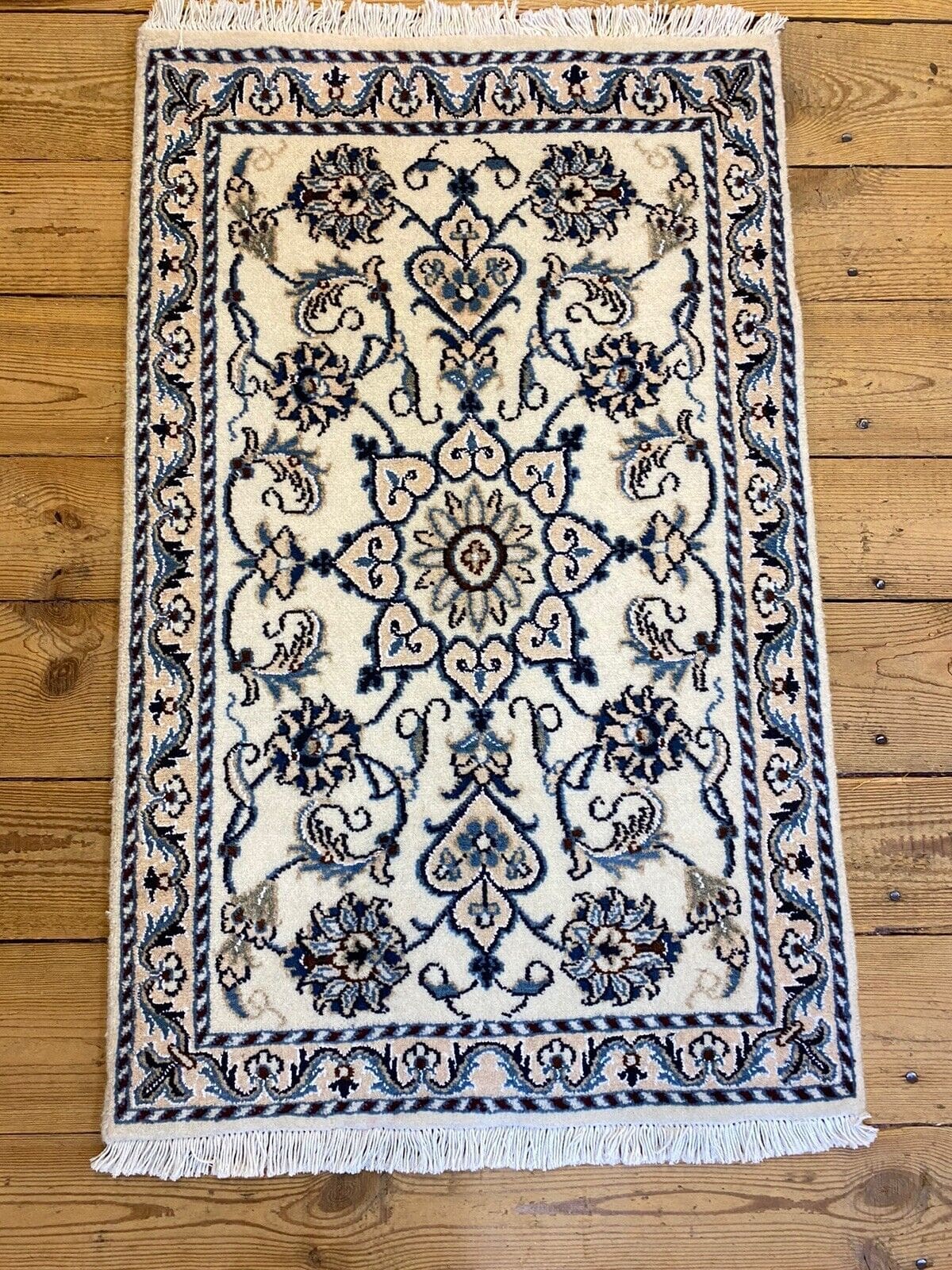 Persian Rug Nain 90 x 60 cm Wool Hand-knotted