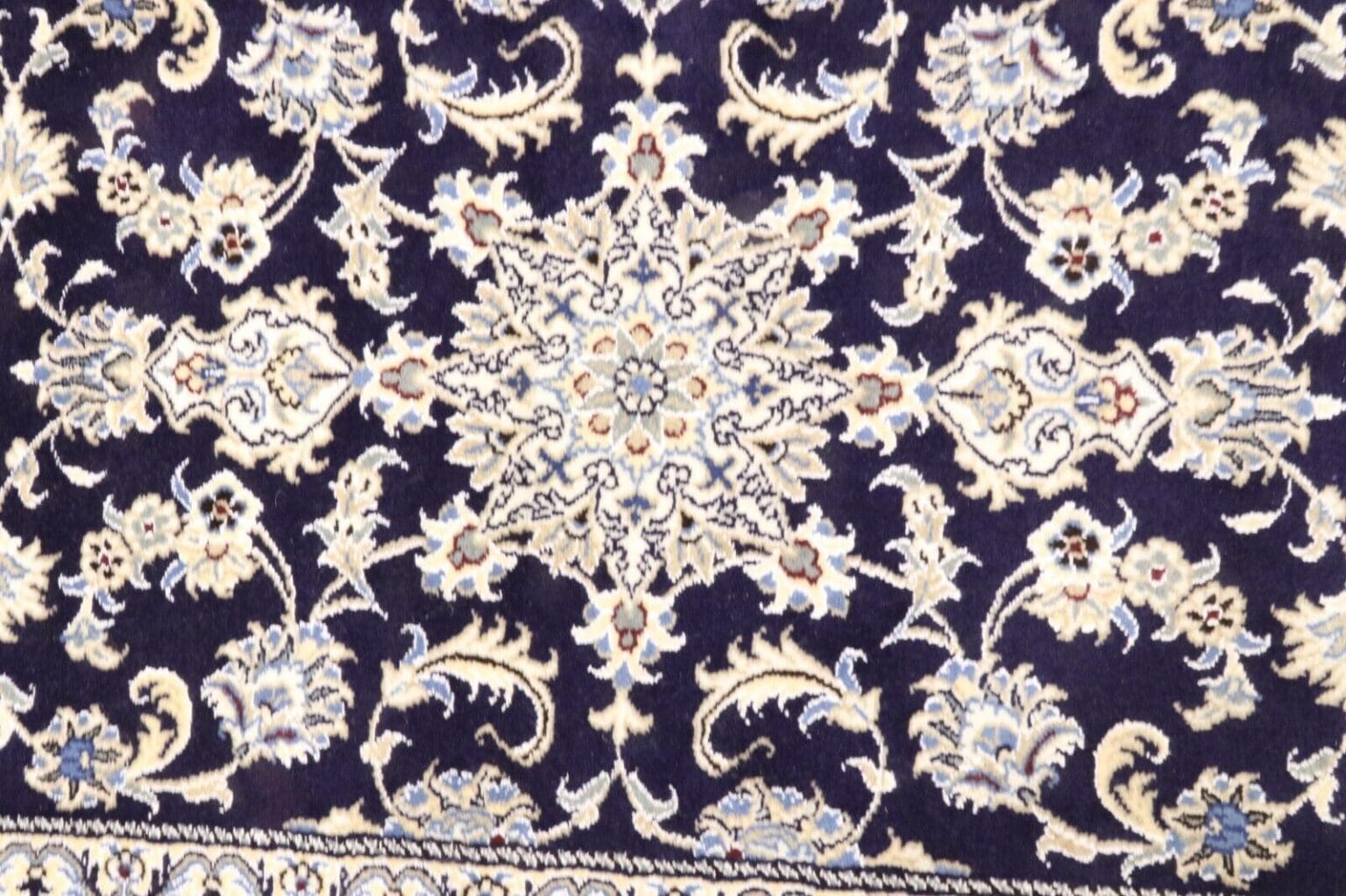 wunderschoner-orientteppich-super-nain-280-x-77-cm-300000-knoten-m-90 Persian Rug Nain 280 x 77 cm Wool Hand-knotted