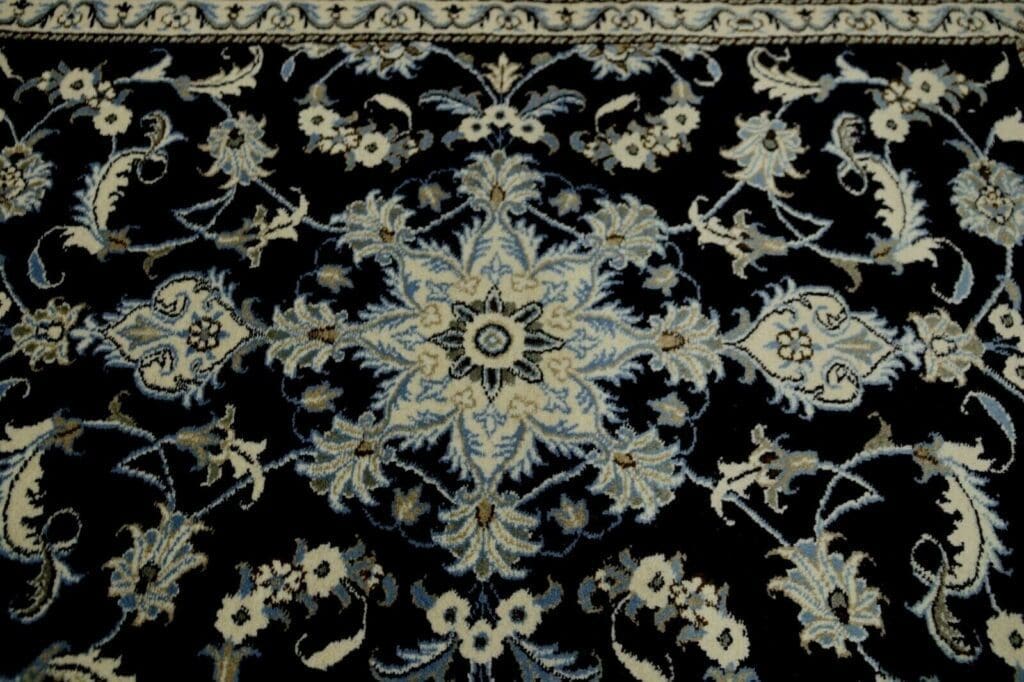 wunderschoner-super-nain-perserteppich-136-x-92-cm-ca-300000-knoten-m-1-3 Persian Rug Nain 136 x 92 cm Wool Hand-knotted