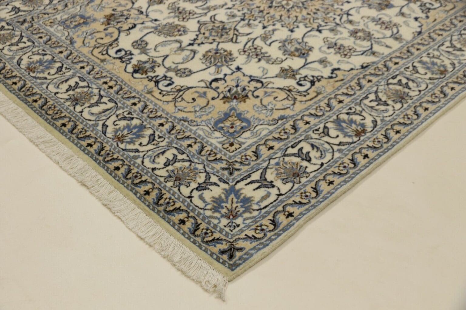 wunderschoner-orientteppich-super-nain-200-x-144-cm-ca-300000-knoten-m-1-4 Persian Rug Super Nain 200 x 144 cm Wool Hand-knotted