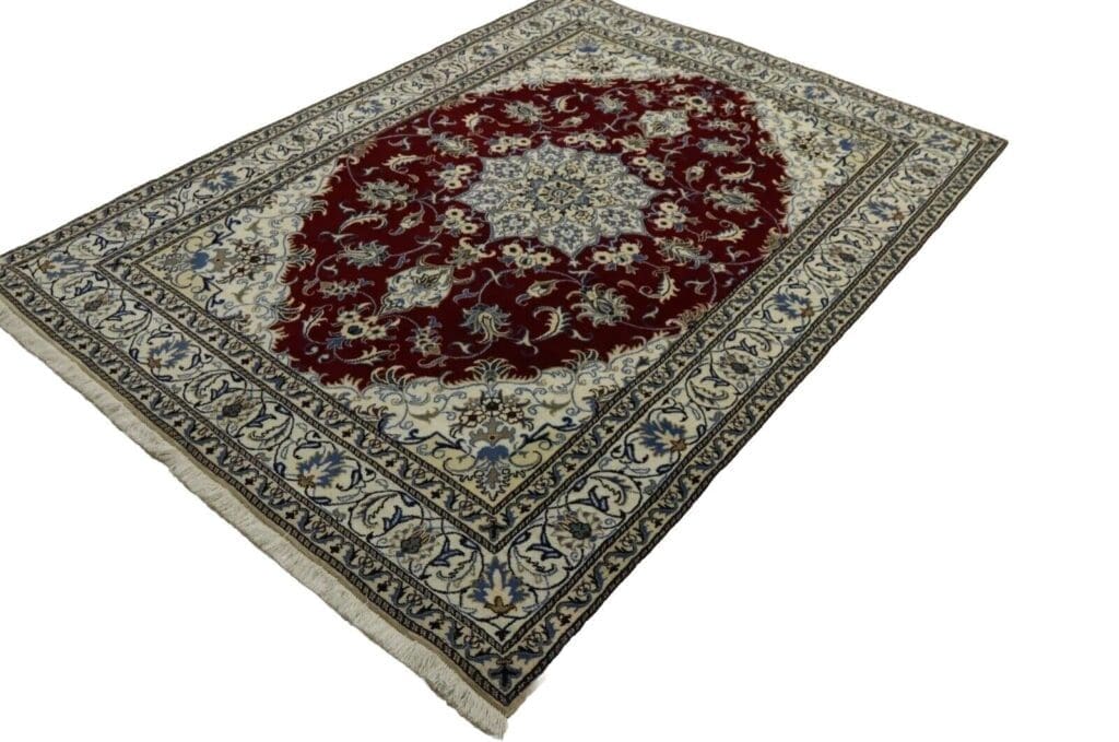 Persian Rug Nain 234 x 172 cm Wool Hand-knotted
