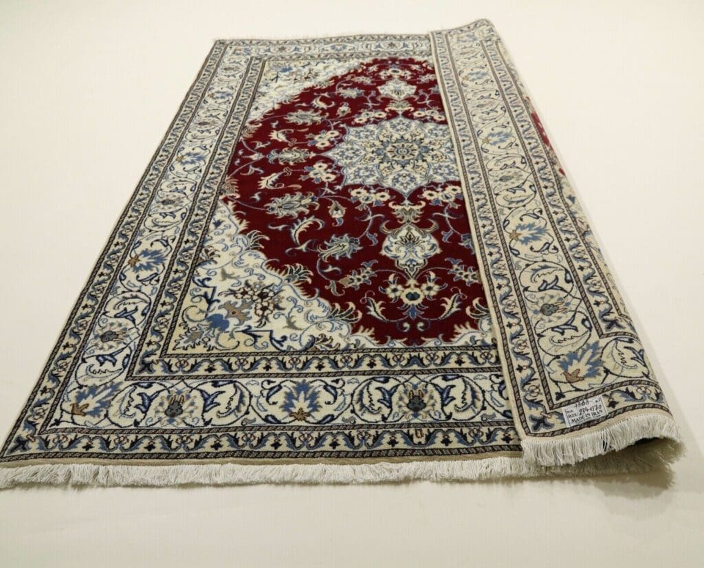 Persian Rug Nain 234 x 172 cm Wool Hand-knotted